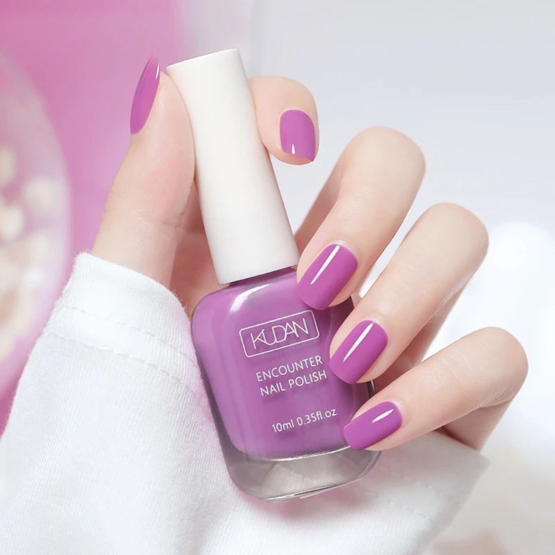 Esmalte em Gel à Base de Água com Verniz