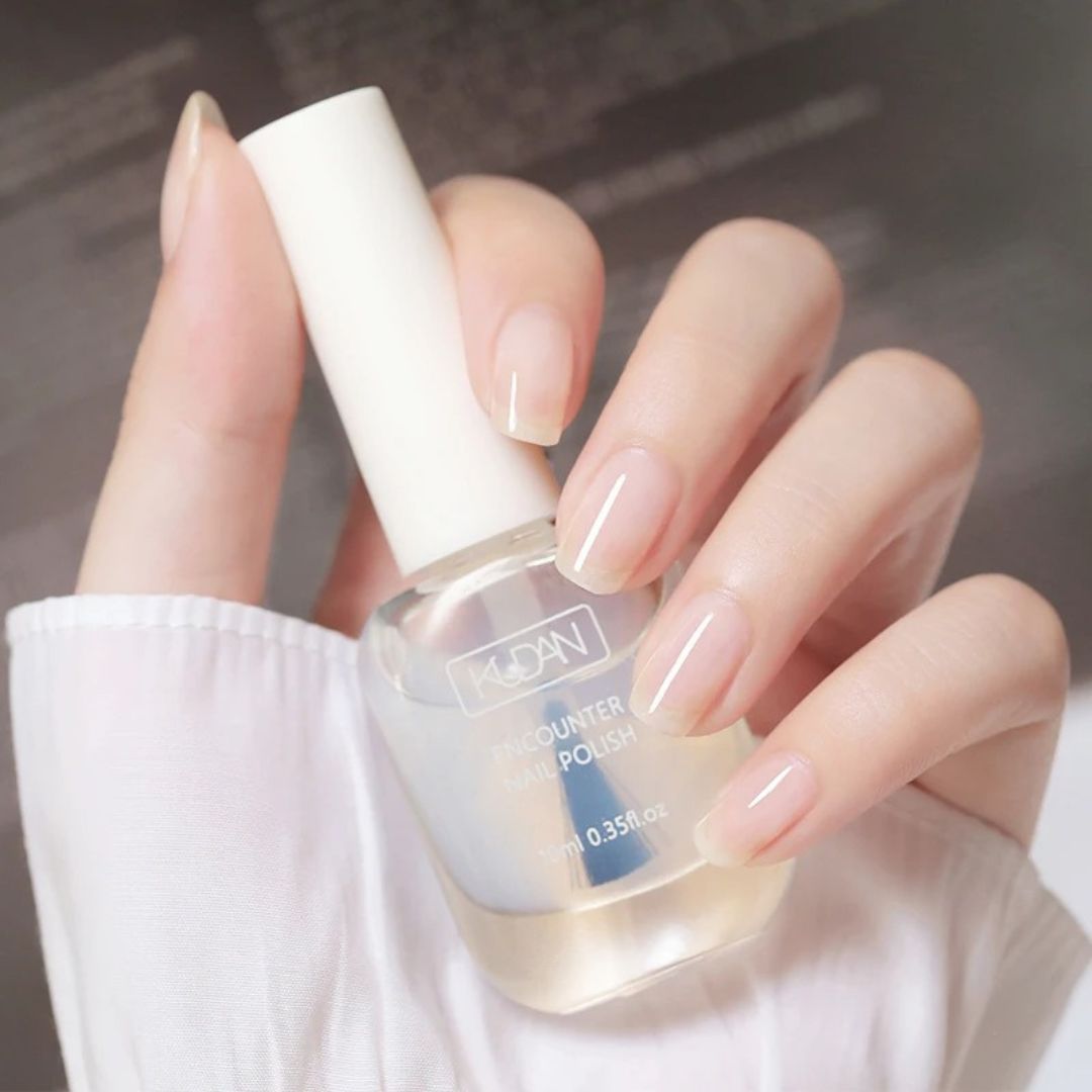 Esmalte em Gel à Base de Água com Verniz